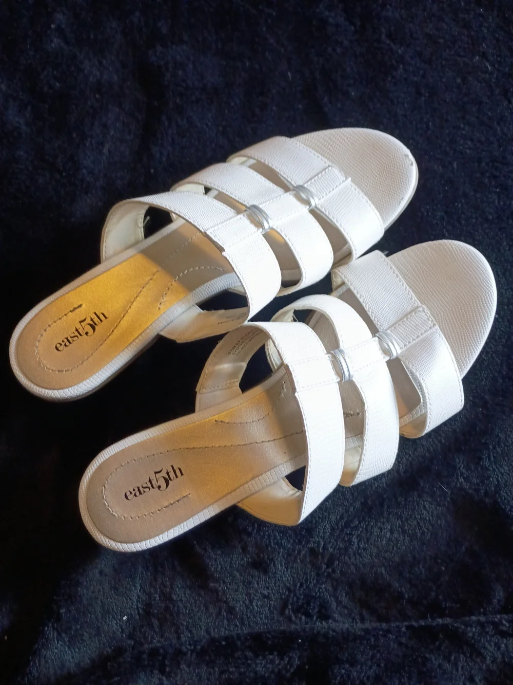 East 5th Elden White Triple Strap Slide Sandals Size 8.5M Comfort Slip-On